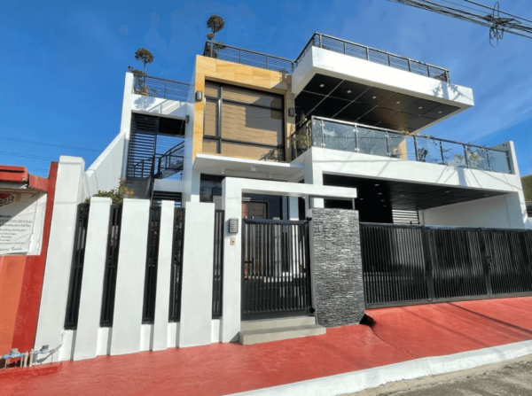 Real Estate Agent Service